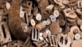 Düğmeler, yaz modasının da merkezinde