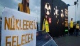 Greenpeace’in ışıklı dev pankartı nükleerin karanlığını aydınlattı