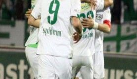 Mila Kunis, Dior'un seksi yüzü oldu 