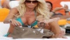 Victoria Silvstedt'ın hayatı tatil!