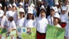 Çocuklardan Gezi Parkı'na destek