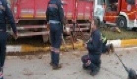 Kamyon baba-kızı ezdi!