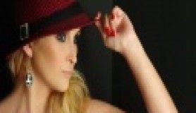 Özlem Ören'le Doktor eşinin arasına kara kedi girmiş..