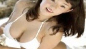 Ai Shinozaki'nin seksi fotoğraf çekimi