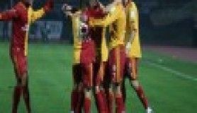 Cim Bom son dakikalarda güldü..