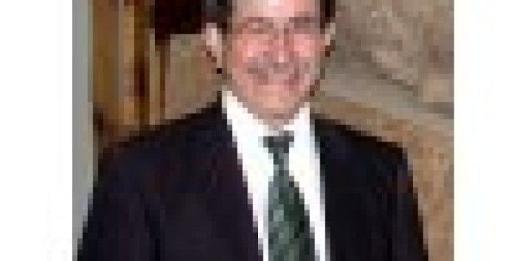 Bakan Davutoğlu, Londra'ya Gitti