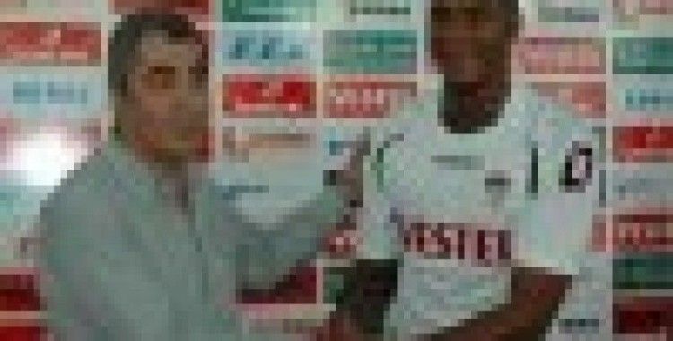 Makukula, milli formayı istiyor