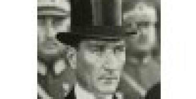 Atatürk ve Victor Hugo yan yana