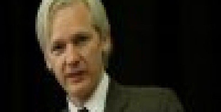 Julian Assange, hayatını yazacak