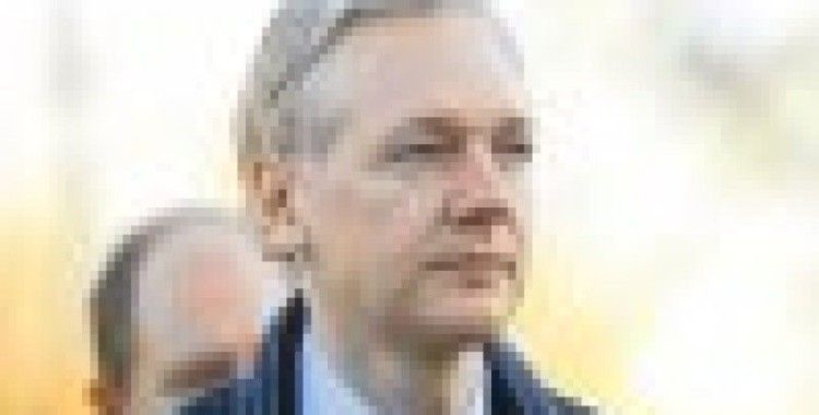 Assange’ın kirli çamaşırları ortaya döküldü