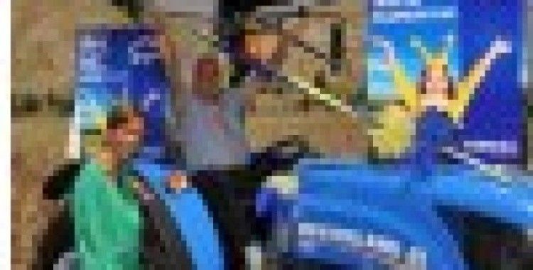 Talihli çiftçi Turkcell’den traktör kazandı