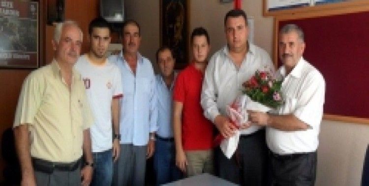 CHP'li gençlerden gazilere ziyaret