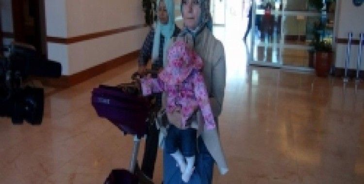 Davutoğlu, torun hasretini giderdi