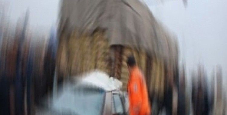 Kamyona arkadan çarptı:1 ölü