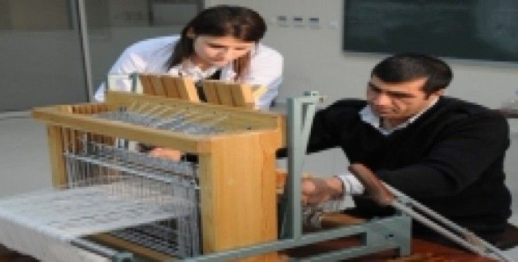 Engelliler devlet memurluğu için hazırlanıyor