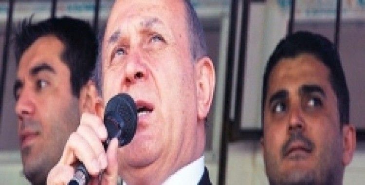 'Başkanlık sisteminde ısrarcı değiliz'
