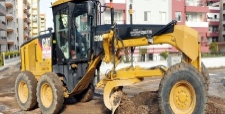 Mahallelere hizmet geliyor, Vatandaşın yüzü gülüyor