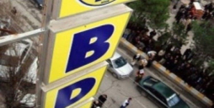 BDP binası kurşunlandı