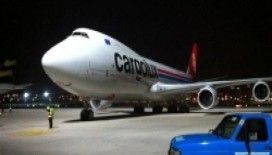 Dev kargo uçağı Türkiye’ye ilk kez indi