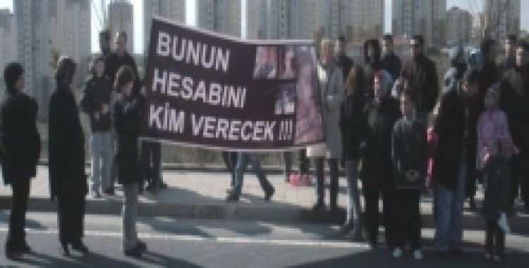 Kayaşehir sakinleri ölüm virajı'nı protesto etti