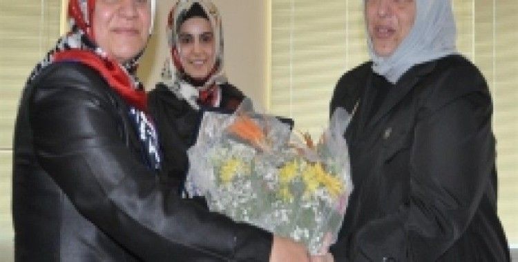 Sibel Eraslan’ın Konferansında gözyaşları sel olup aktı