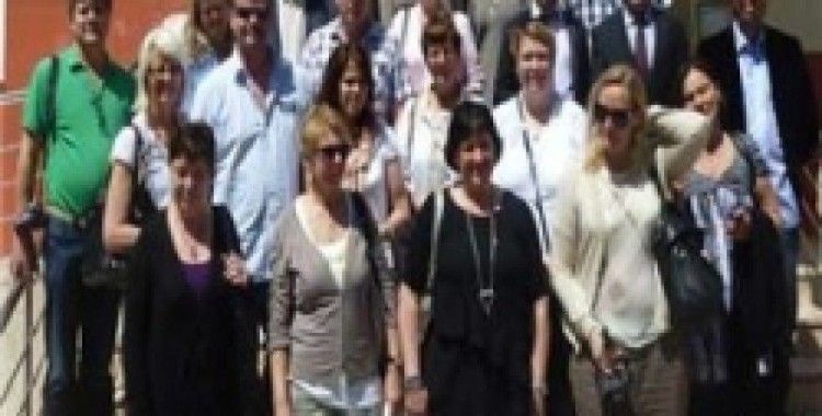 Norveç heyeti Mehmet Gesioğlu ilköğretin Okulu'nu ziyaret etti