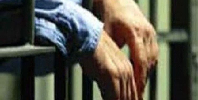  Arkadaşına yardıma gitti 'katil' oldu