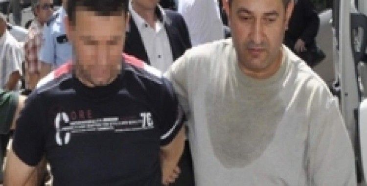 Eşini vurdu, 'gelin beni alın' deyip teslim oldu