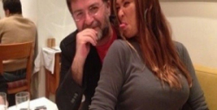 Hülya Avşar'dan Twitter pozu