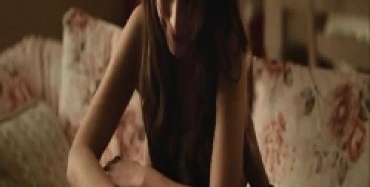 Aşk Kırmızı Fragmanı