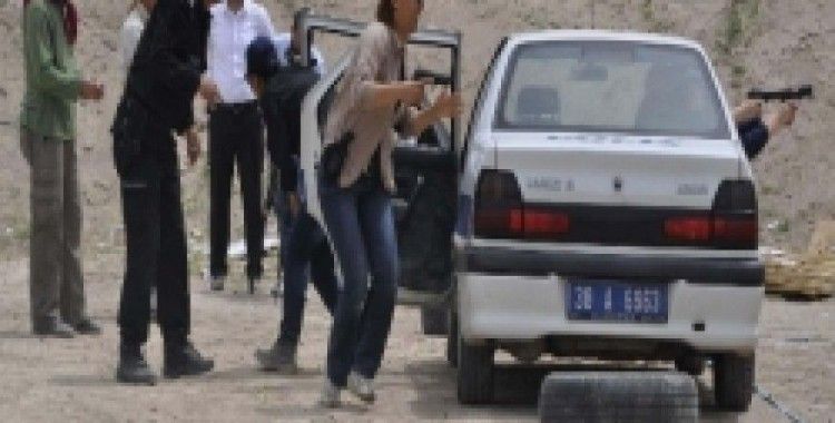 Geleceğin yıldızlarını bu polisler koruyacak