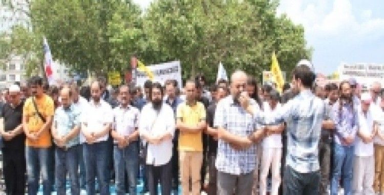 Gezi Parkı’nda Cuma Namazı