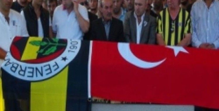 Aziz Yıldırım, Fenerbahçe taraftarının cenazesine katıldı