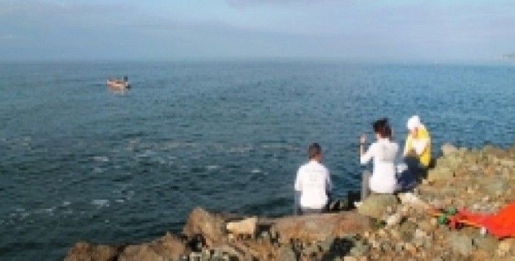 Serinlemek için denize giren KTÜ tıp fakültesi öğrencisi denizden kayboldu