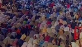 Mısır’da toplu Cuma namazı