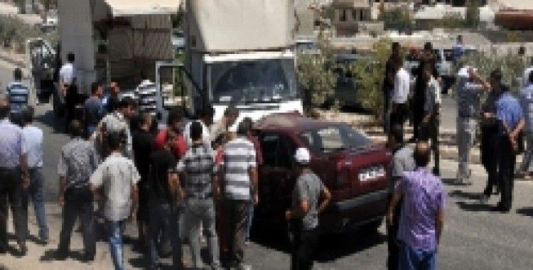 Gaziantep'te otomobille kamyonet çarpıştı, 5 yaralı