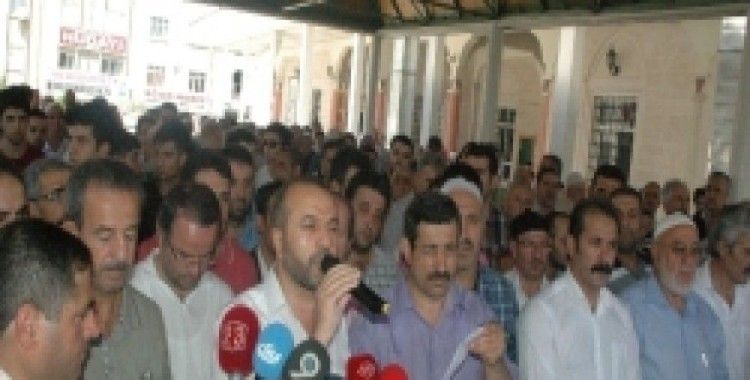 Elazığ'da Suriye ve Mısır'da ölenler için gıyabi cenaze namazı kılındı