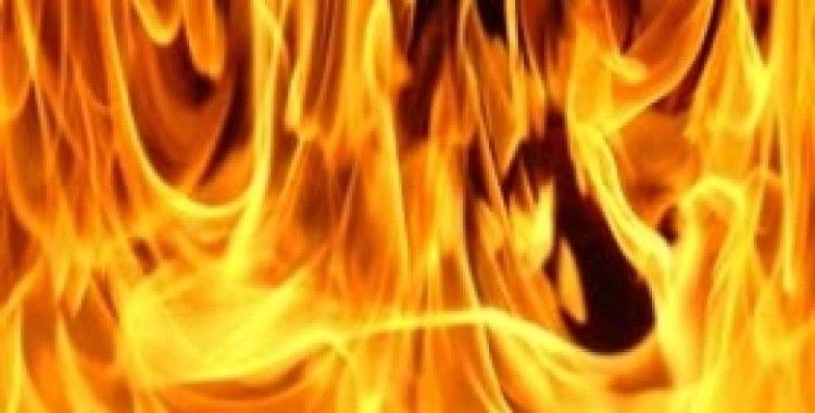 Alanya'da bir eve ait samanlık yandı