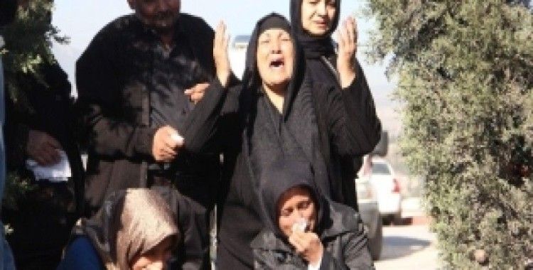 Üç Afgan kardeş toprağa verildi