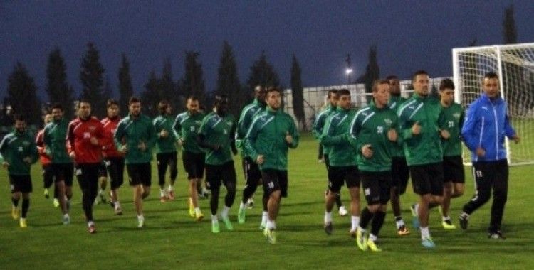 Akhisar Belediyspor, Kardemir Karabükspor maçı hazırlıklarını sürdürüyor