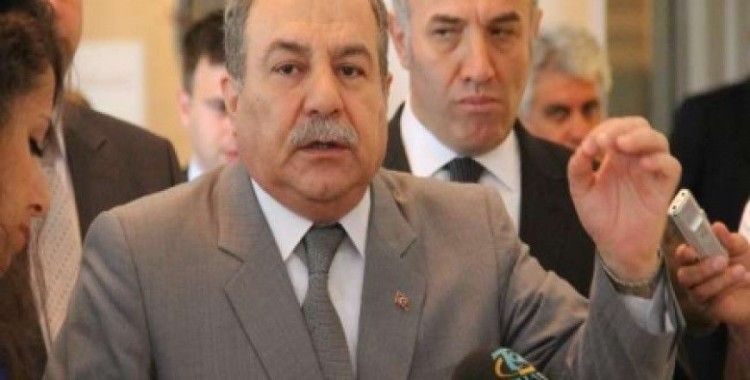 İçişleri Bakanı Güler ile Başkan Uzun aynı sırayı paylaştı