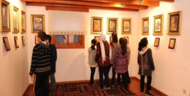 Taceddin Dergahı Müzesi'ne ziyaretçi akını