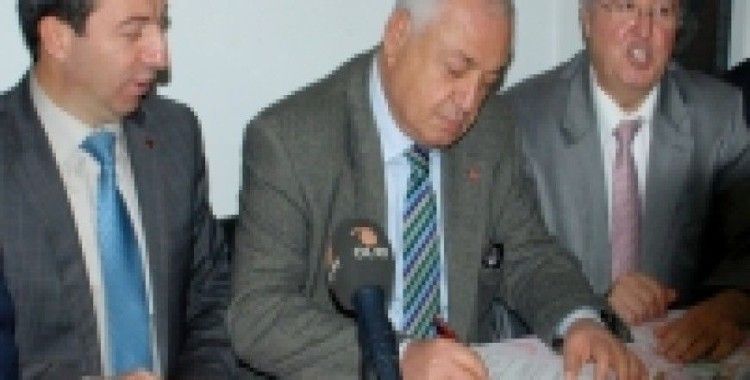 Eski Mudanya Belediye Başkanı MHP'ye katıldı