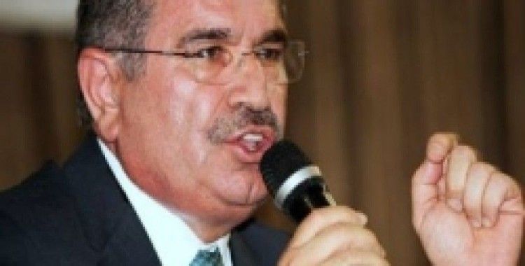 Eski Bakan Idris Naim Şahin, CHP adayları Için çalışıyor
