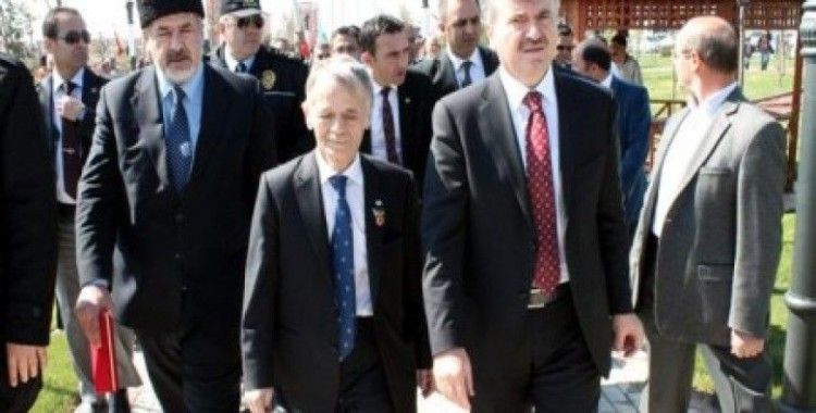 Kırım Tatarları Lideri Kırımoğlu Konya'da
