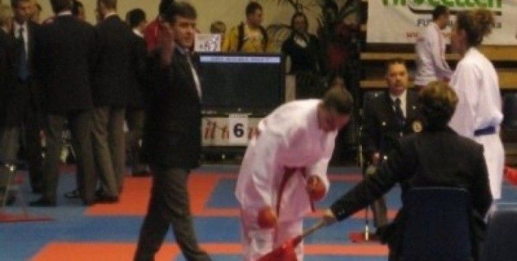 Süer'e Avrupa Karate Şampiyonasında görev