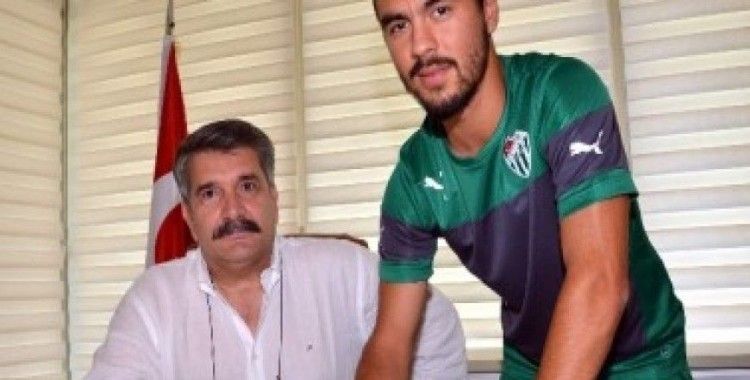 Bursaspor Furkan Soyalp ile 2 yıllık sözleşme imzaladı
