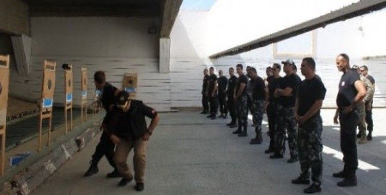 Tunuslu polislere eğitim