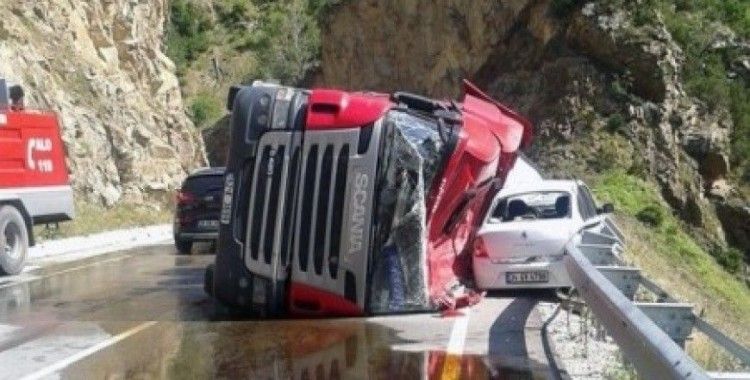 Gümüşhane'de trafik kazası, 7 yaralı