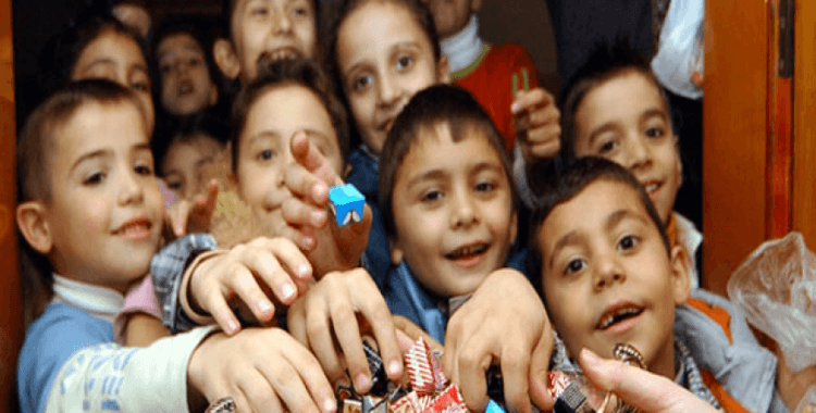 5 bin çocuğun bayram mutluluğu